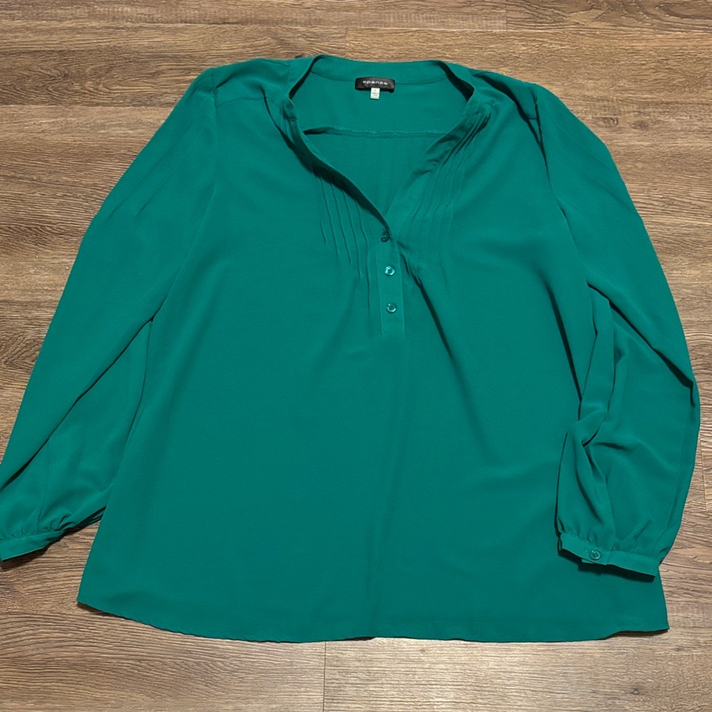women’s green long sleeve blouse